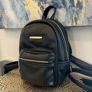 Never used. Fast shipping!